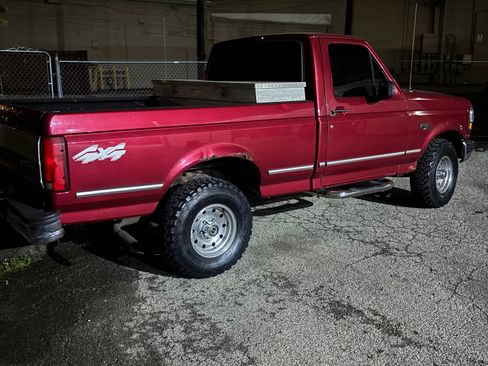 Used 1995 Ford F150 4x4 Regular Cab image 1