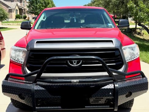Used 2016 Toyota Tundra SR w/ Tow Package RWD image 11