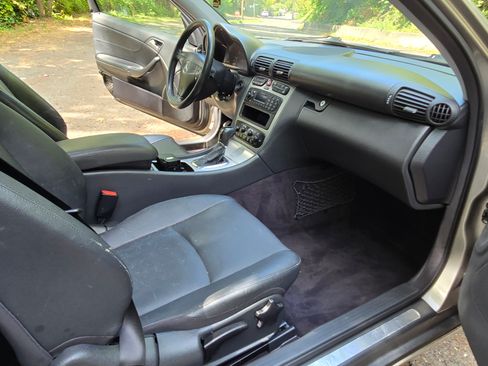 Used 2003 Mercedes-Benz C 230 Coupe image 6