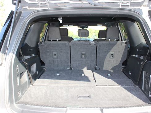 Used 2021 Ford Expedition XLT RWD image 10