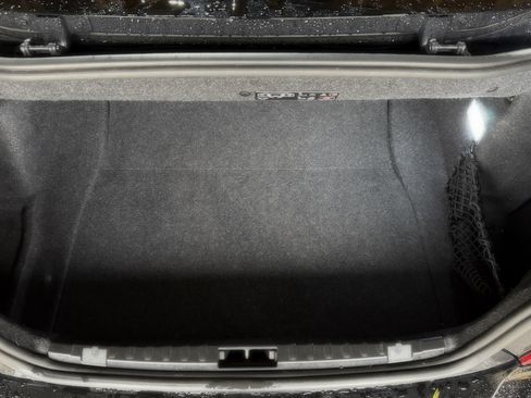 Used 2011 BMW 135i Convertible image 29