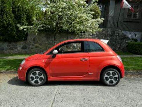 Used 2017 FIAT 500 e FWD image 1