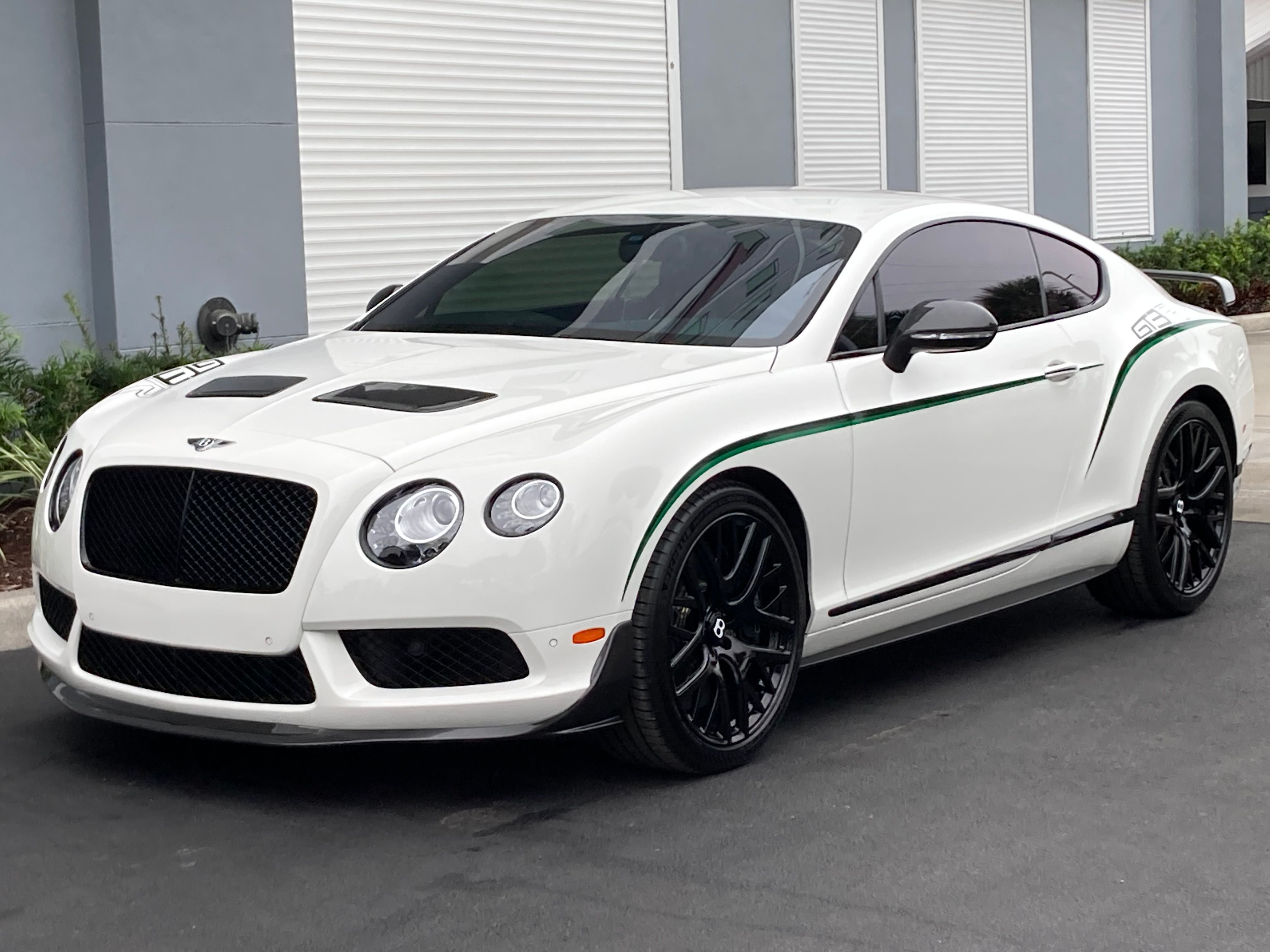 Used 2015 Bentley Continental GT3-R AWD/4WD image 1