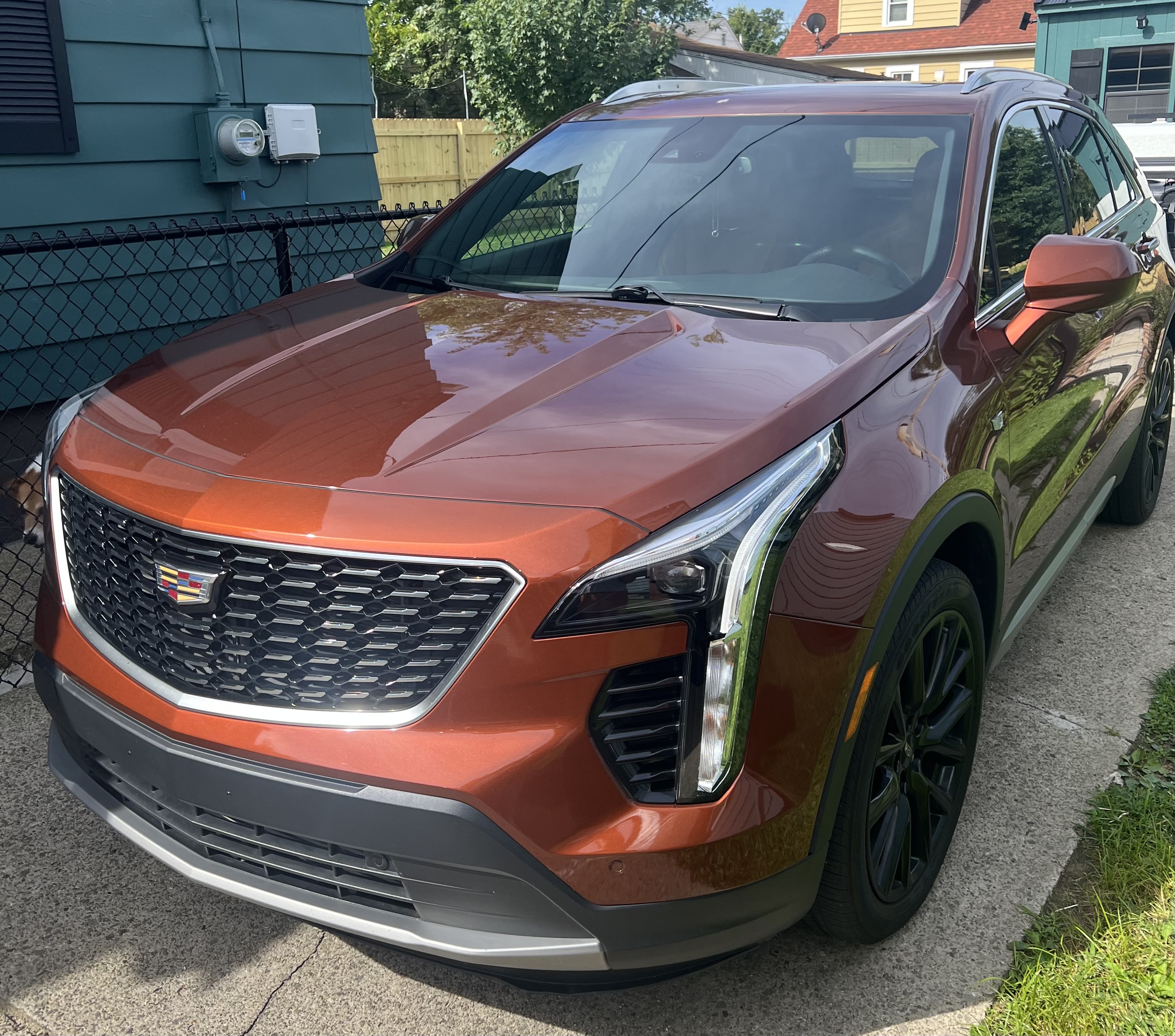 Used 2019 Cadillac XT4 Premium Luxury w/ Driver Assist Package AWD/4WD image 8
