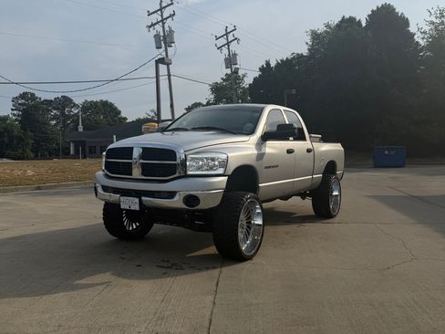 Used 2006 Dodge Ram 1500 Truck SLT RWD image 1
