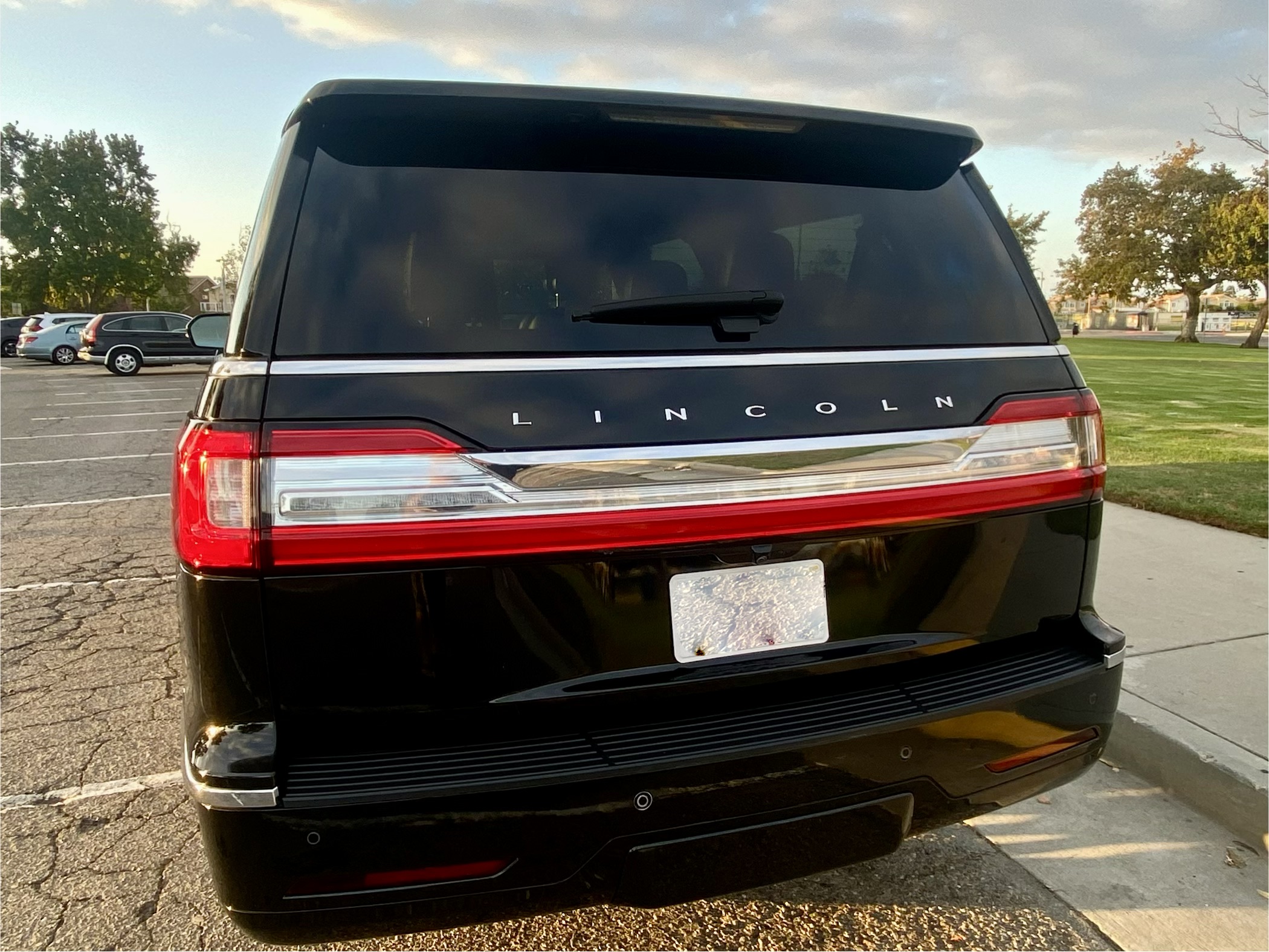 Used 2018 Lincoln Navigator L Select RWD image 5