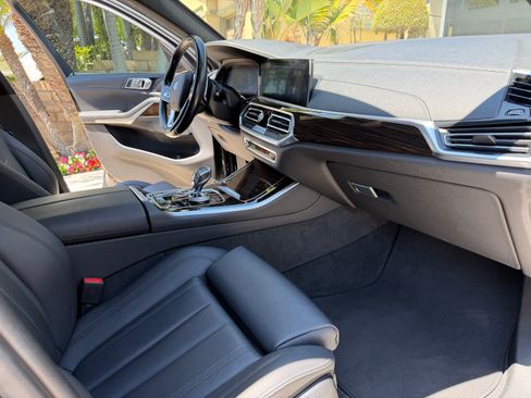 Used 2019 BMW X5 xDrive40i w/ Convenience Package AWD/4WD image 10