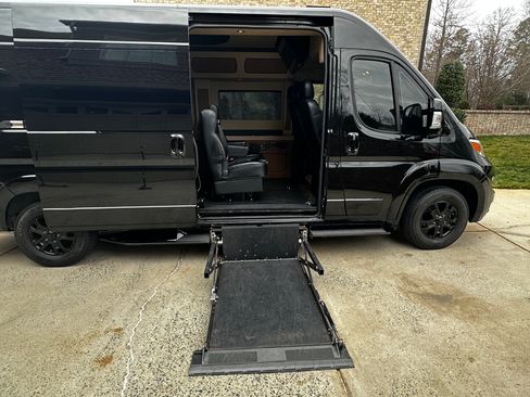 Used 2023 RAM ProMaster 3500 w/ Driver Convenience Group image 4