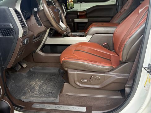 Used 2019 Ford F150 King Ranch w/ Equipment Group 601A Luxury AWD/4WD image 8