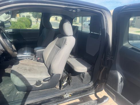 Used 2016 Toyota Tacoma 2WD Access Cab image 5