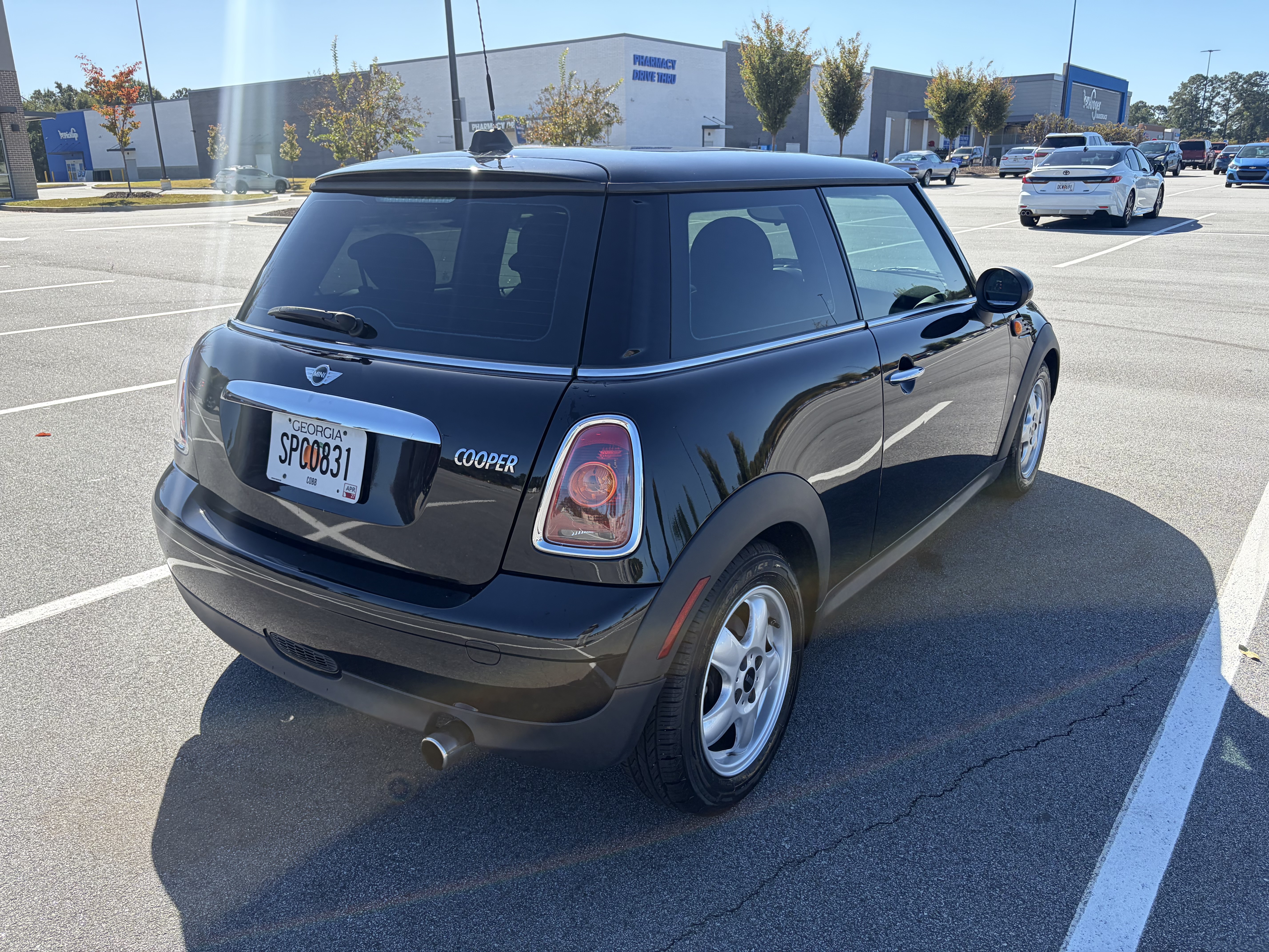 Used 2009 MINI Cooper Hardtop w/ Premium Pkg FWD image 6