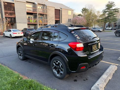 Used 2015 Subaru Crosstrek 2.0i Premium w/ Moonroof Package AWD/4WD image 8