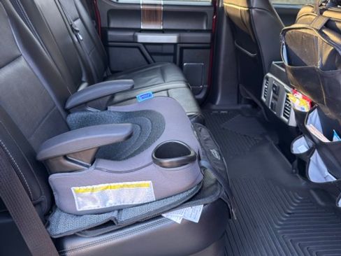 Used 2015 Ford F150 Lariat w/ Equipment Group 502A Luxury image 23