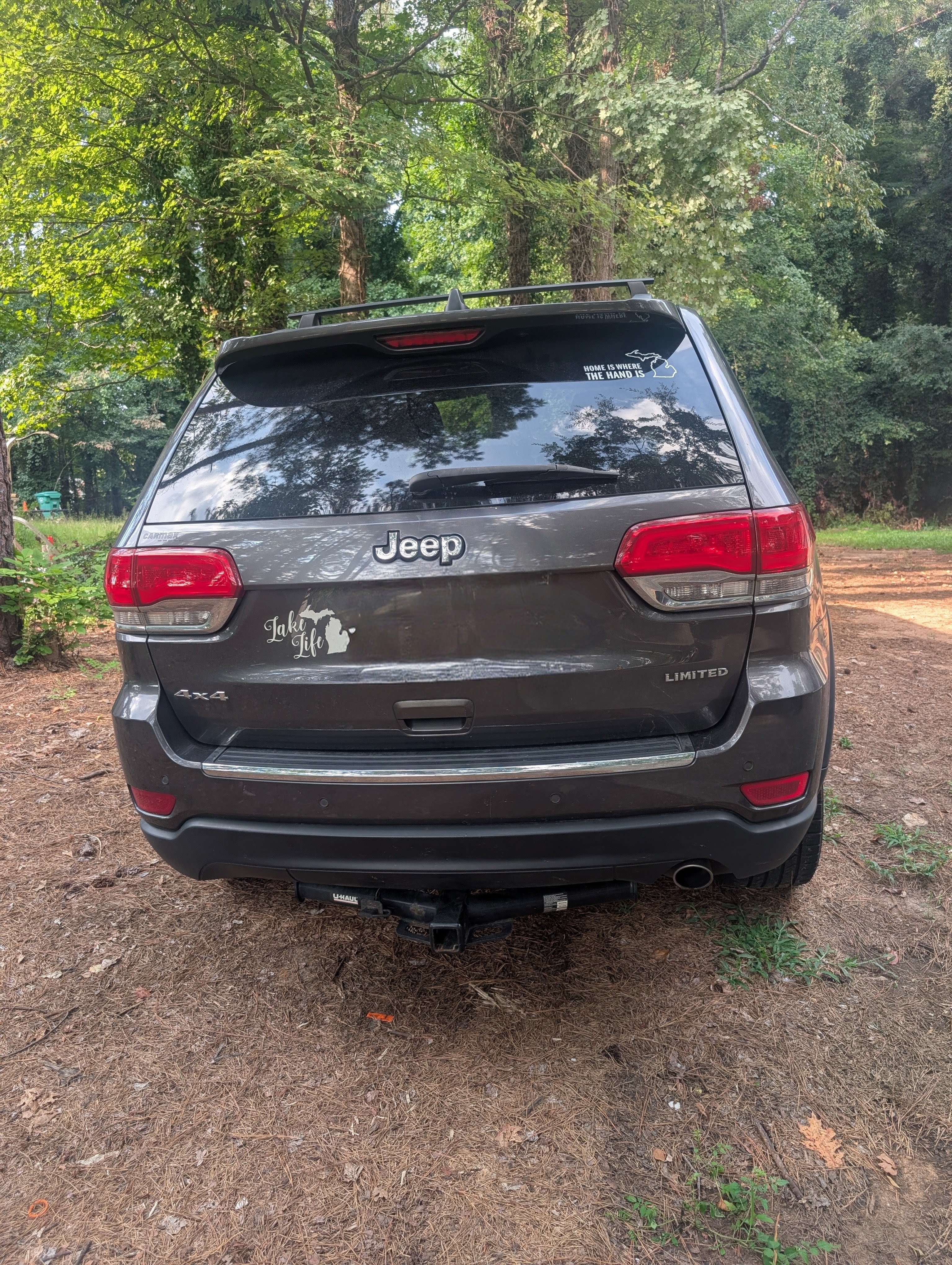 Used 2015 Jeep Grand Cherokee Limited AWD/4WD image 2