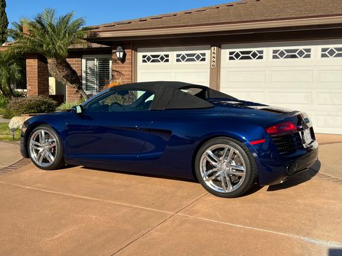 Used 2014 Audi R8 V8 w/ Full Leather Package image 9