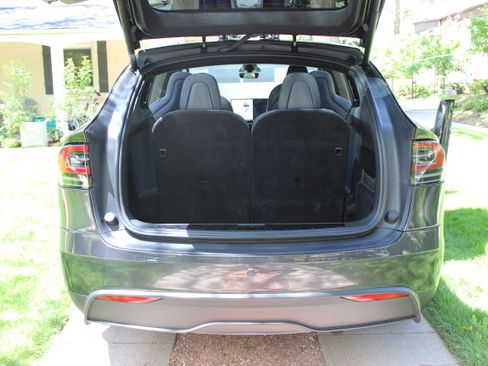 Used 2024 Tesla Model X AWD/4WD image 11