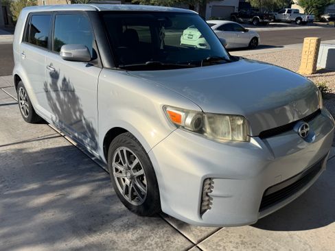 Used 2013 Scion xB 10 Series FWD image 2