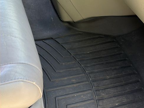 Used 2014 Honda Odyssey EX-L image 8