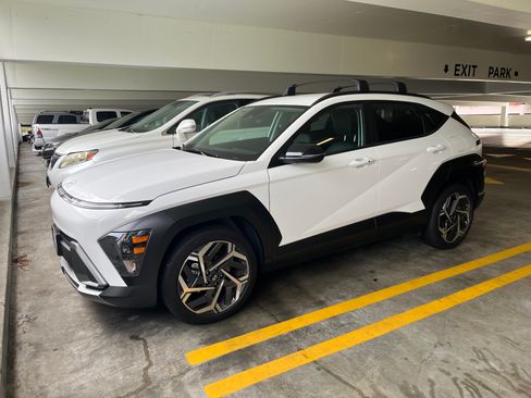 Used 2026 Hyundai Kona SEL Premium FWD image 4