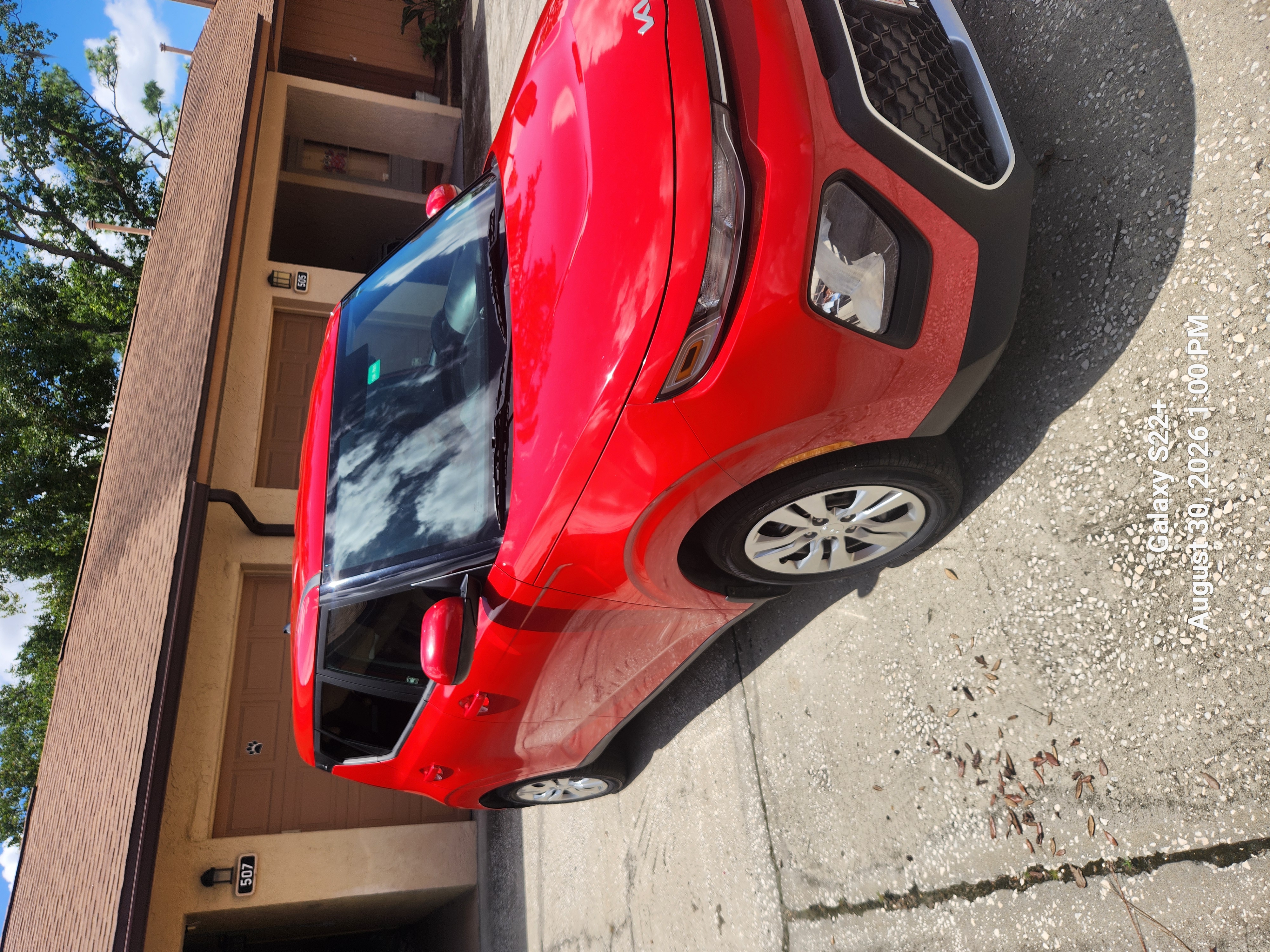 Used 2022 Kia Soul LX FWD image 2