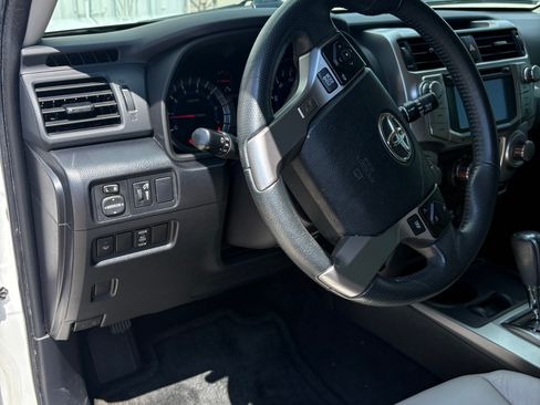 Used 2018 Toyota 4Runner SR5 RWD image 9
