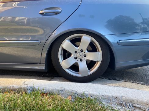 Used 2004 Mercedes-Benz E 320 Sedan image 16