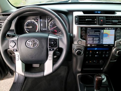 Used 2021 Toyota 4Runner Limited image 17