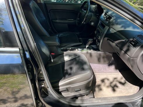 Used 2010 Ford Fusion Hybrid FWD image 18