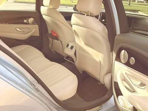 Used 2021 Mercedes-Benz E 450 4MATIC Sedan image 12