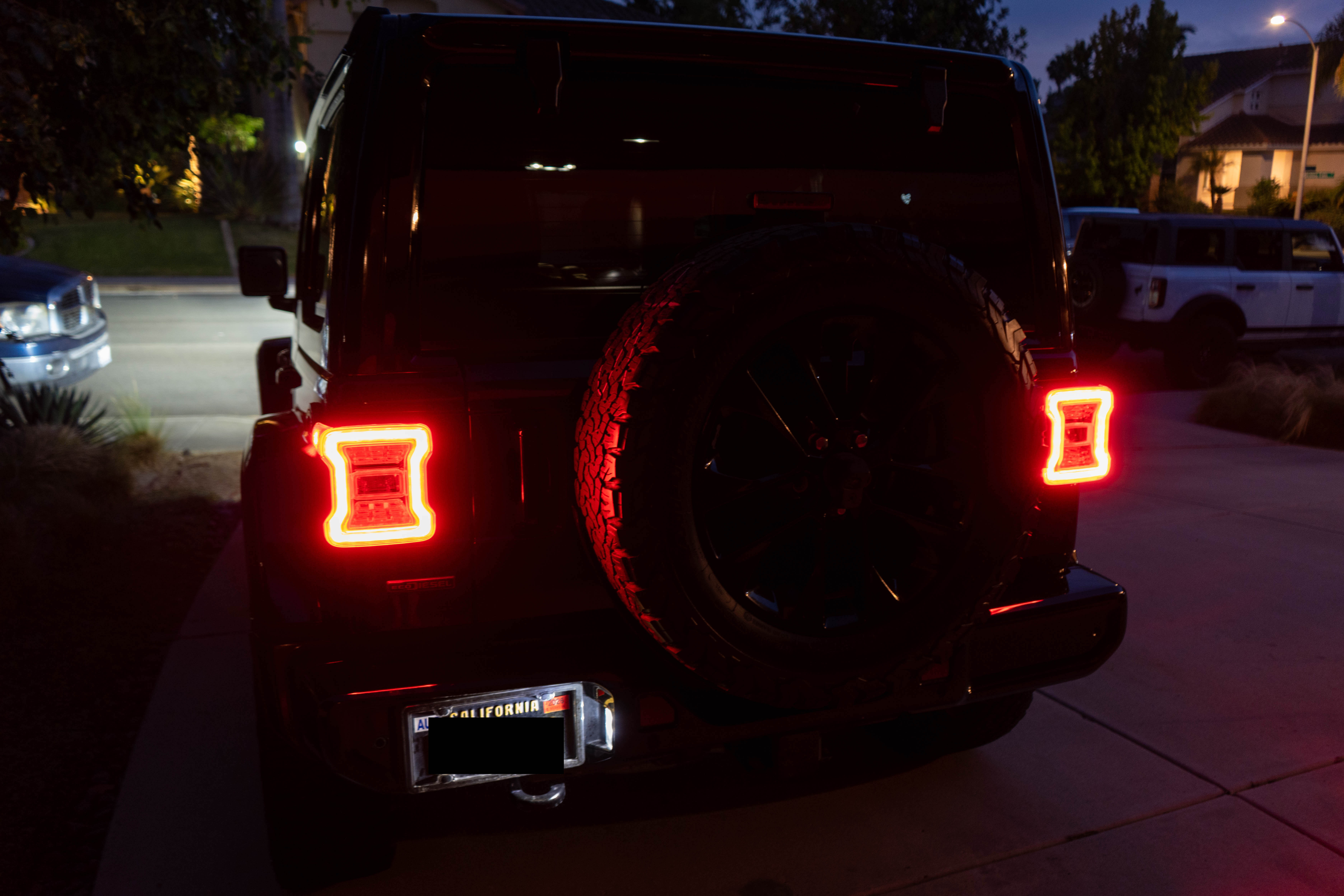 Used 2020 Jeep Wrangler Unlimited Sahara AWD/4WD image 26