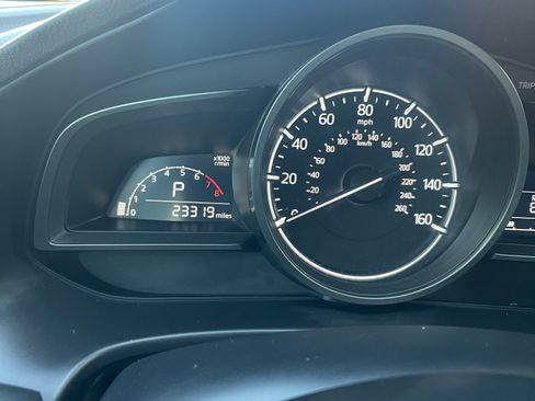 Used 2017 MAZDA MAZDA3 Sport image 13