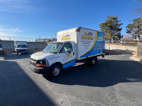 Used 2006 Chevrolet Express 3500 image 1