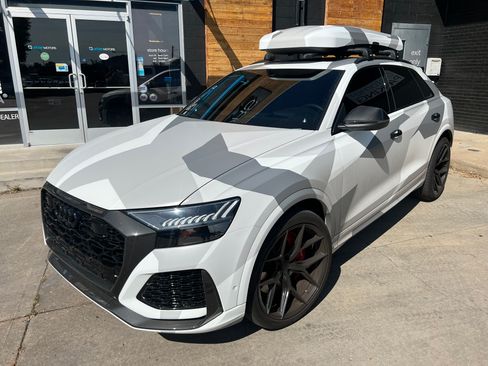 Used 2021 Audi RS Q8 Sport Utility 4D image 1