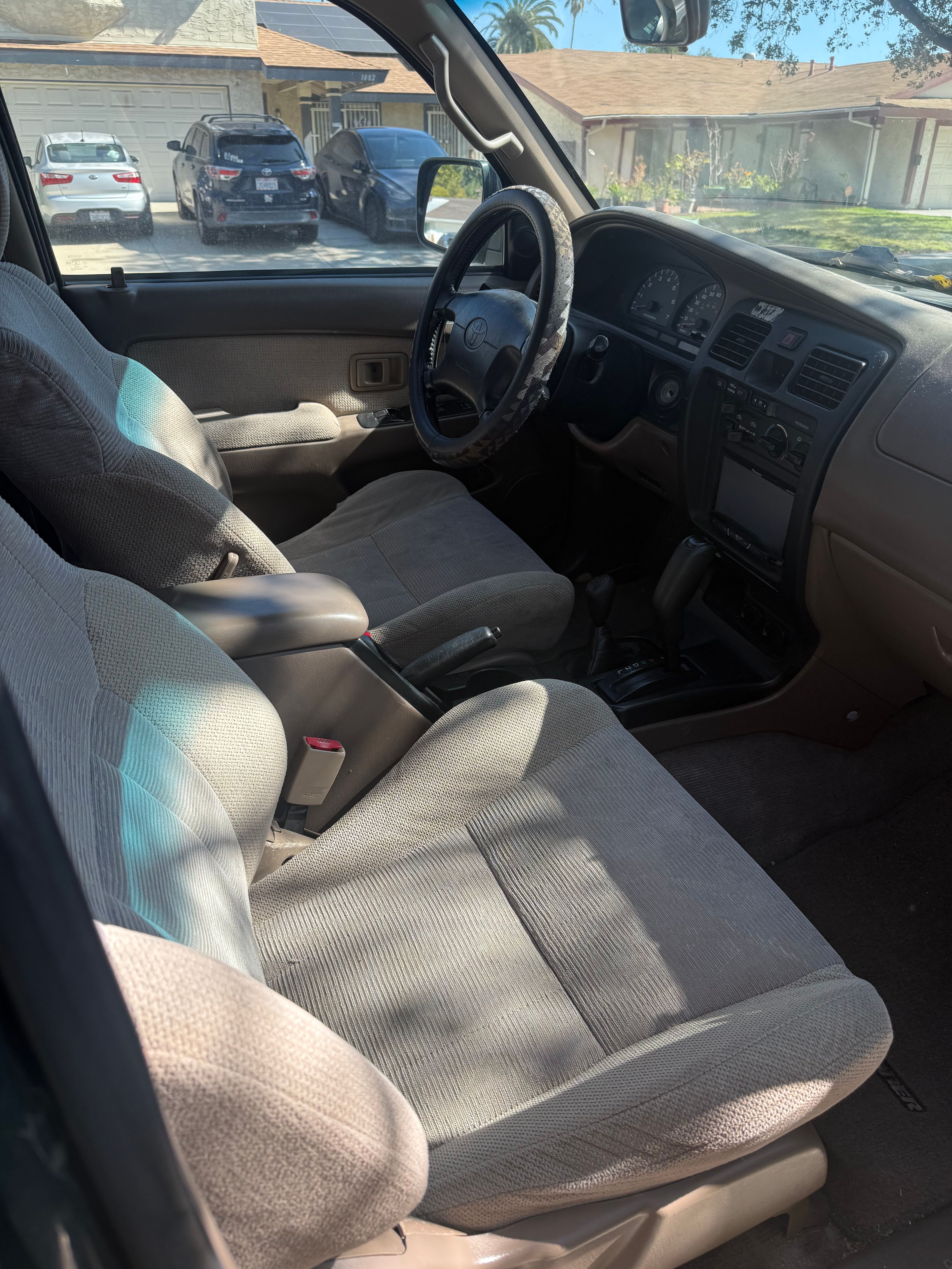 Used 1999 Toyota 4Runner SR5 w/ Upgrade Value Pkg 2 AWD/4WD image 24