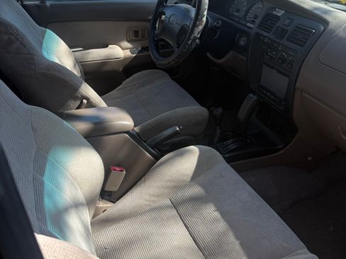 Used 1999 Toyota 4Runner SR5 AWD/4WD image 24
