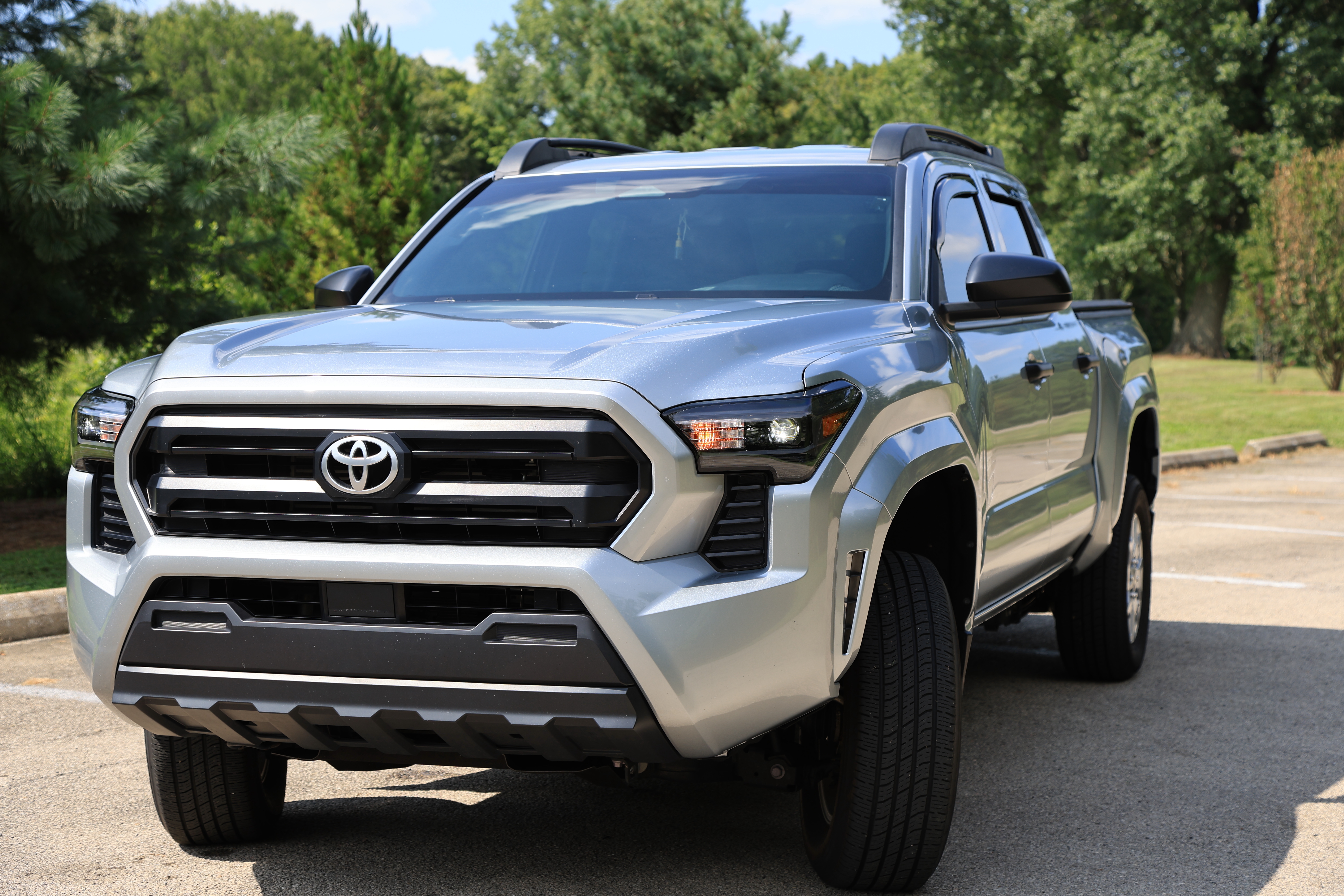 Used 2024 Toyota Tacoma SR AWD/4WD image 9