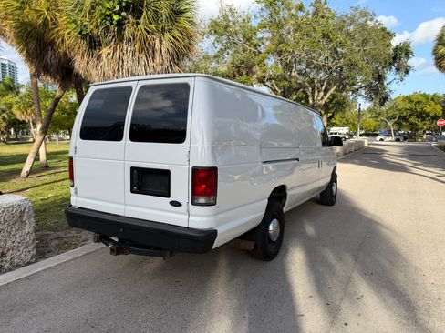 Used 2004 Ford E-350 and Econoline 350 Extended Super Duty image 6
