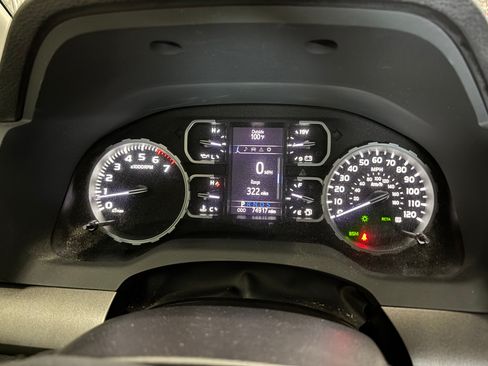 Used 2019 Toyota Tundra SR5 w/ SR5 Convenience Package RWD image 16