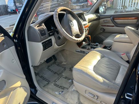 Used 2003 Lexus LX 470 4WD image 11