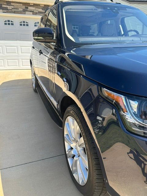Used 2017 Land Rover Range Rover Supercharged AWD/4WD image 5
