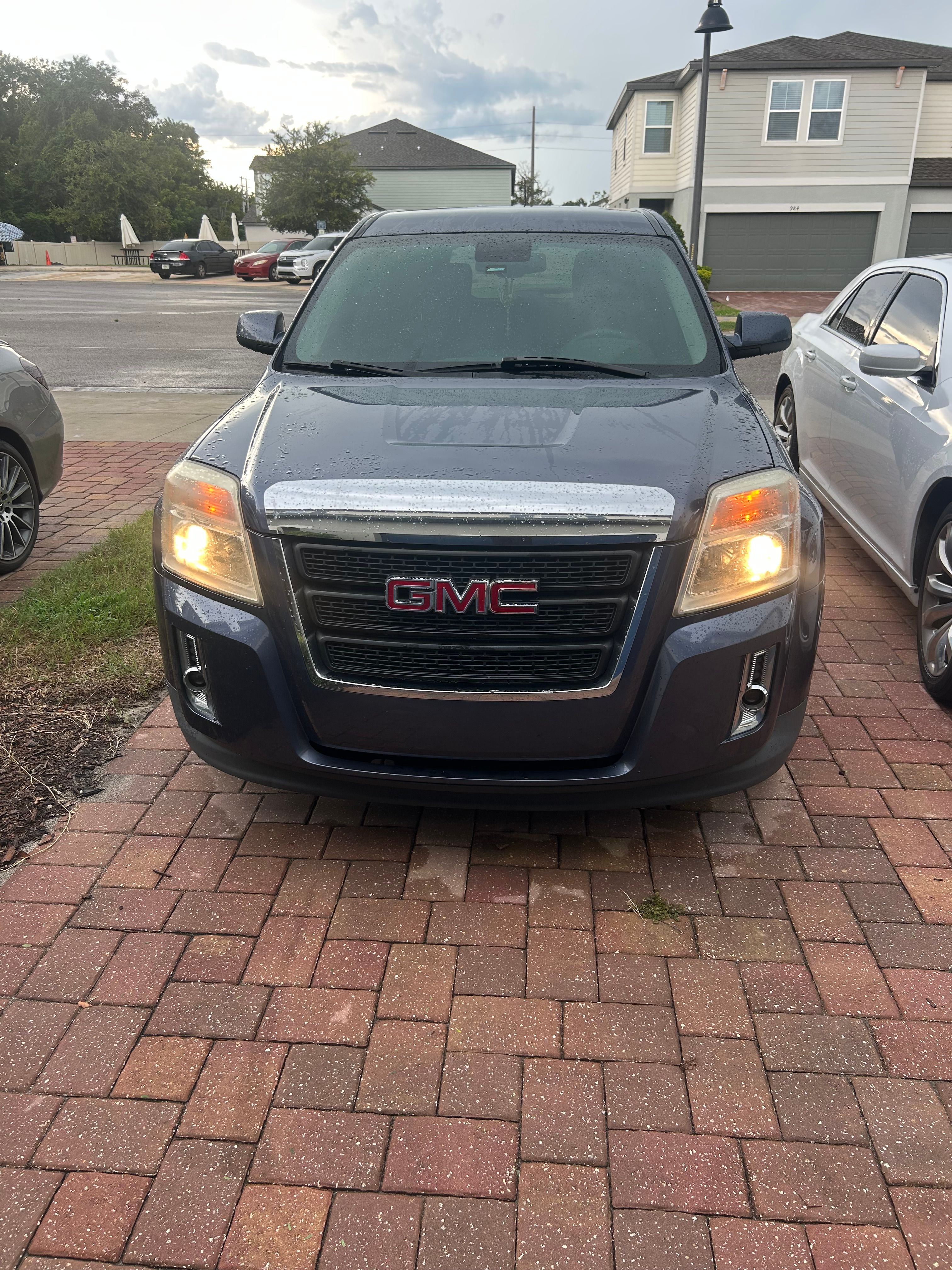 Used 2013 GMC Terrain SLE FWD image 1