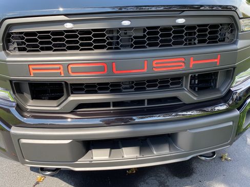 Used 2019 Ford F150 Lariat w/ Equipment Group 502A Luxury image 10