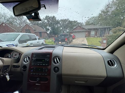 Used 2006 Ford F150 Lariat image 13