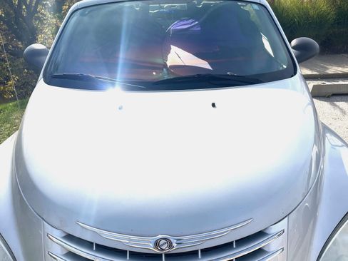 Used 2006 Chrysler PT Cruiser Touring image 2