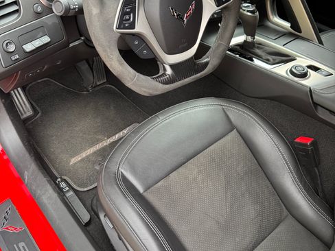Used 2019 Chevrolet Corvette Stingray Coupe w/ 2LT Preferred Equipment Group RWD image 5