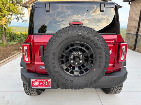 Used 2026 Ford Bronco Outer Banks w/ Sasquatch Package AWD/4WD image 10