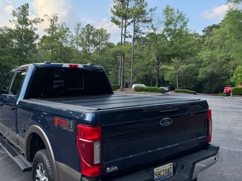 Used 2020 Ford F250 Lariat w/ Lariat Ultimate Package AWD/4WD image 13