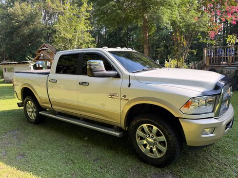 Used 2014 RAM 2500 Longhorn AWD/4WD image 1
