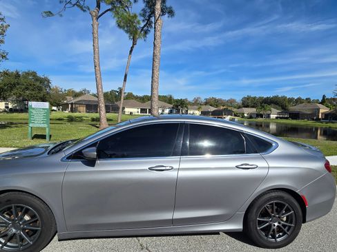 Used 2015 Chrysler 200 C w/ Navigation & Sound Group I image 2