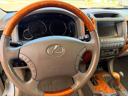 Used 2004 Lexus GX 470 image 10